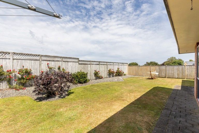 Photo of property in 68 Branch Road, Highlands Park, New Plymouth, 4312