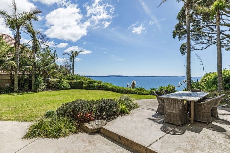 Photo of property in 24 Cliff Road, Torbay, Auckland, 0630