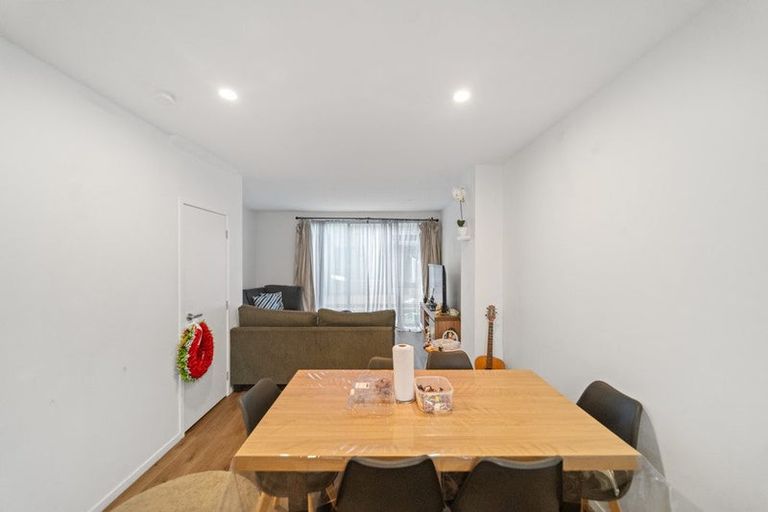 Photo of property in 14 Rara Lane, Manukau, Auckland, 2104