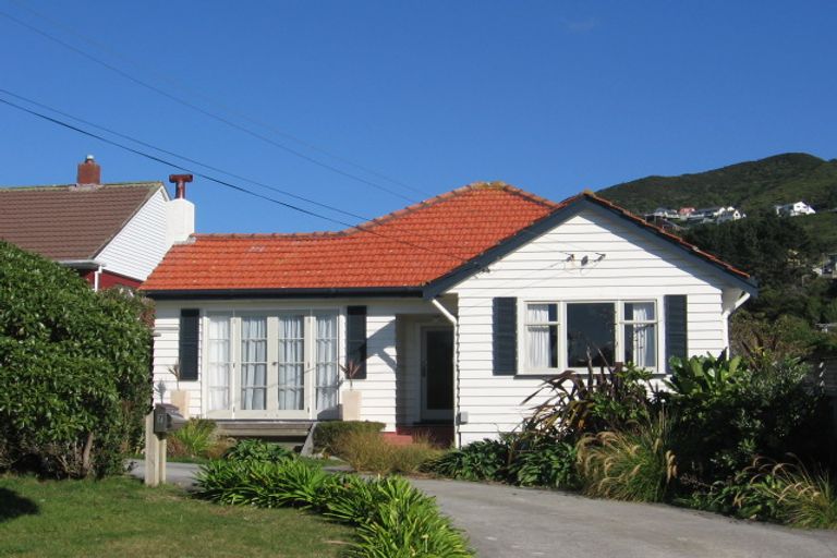 Photo of property in 7 Sim Street, Johnsonville, Wellington, 6037