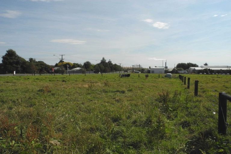 Photo of property in 20 Waimate Highway, Saint Andrews, 7988