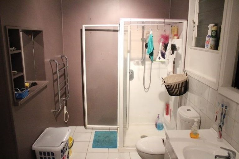 Photo of property in 12 Lewis Road, Pakuranga, Auckland, 2010