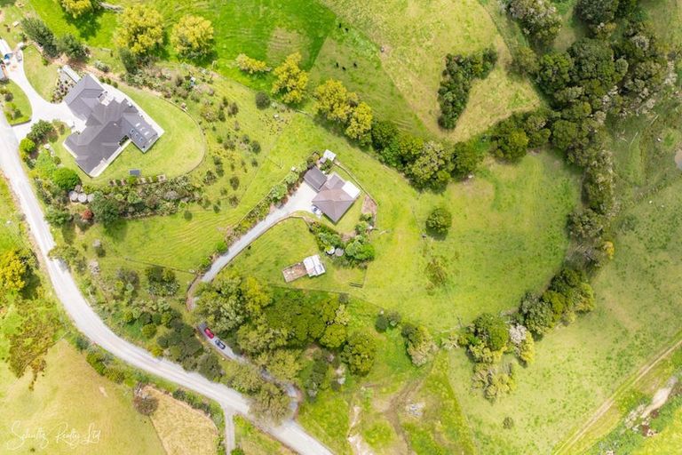 Photo of property in 5 Judd Road, Maungaturoto, 0520