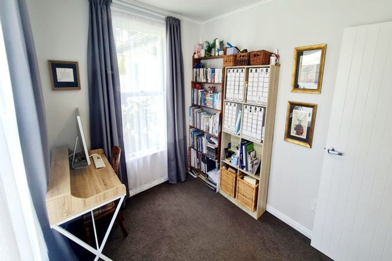 Photo of property in 32 Rimutaka Street, Trentham, Upper Hutt, 5018