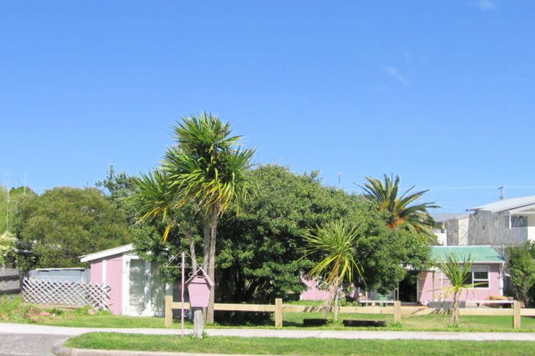 Photo of property in 26 Motiti Road, Papamoa Beach, Papamoa, 3118