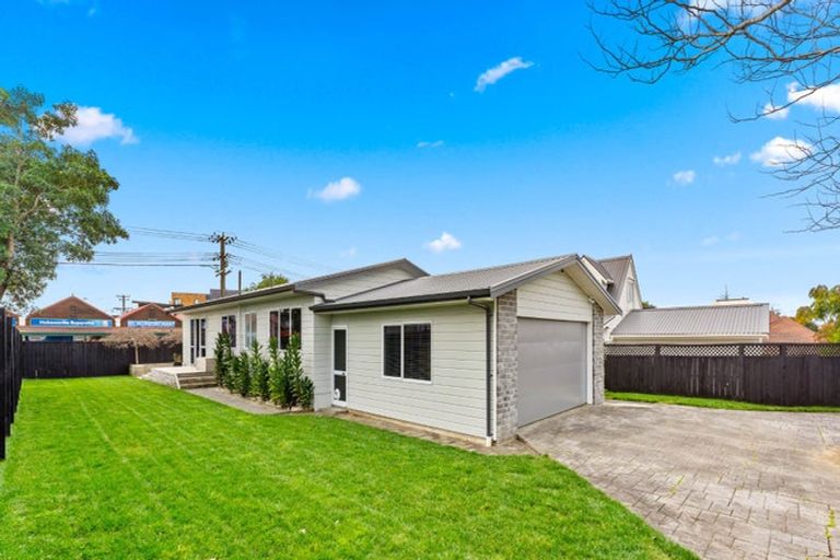 Photo of property in 3a Bannings Way, Hobsonville, Auckland, 0618