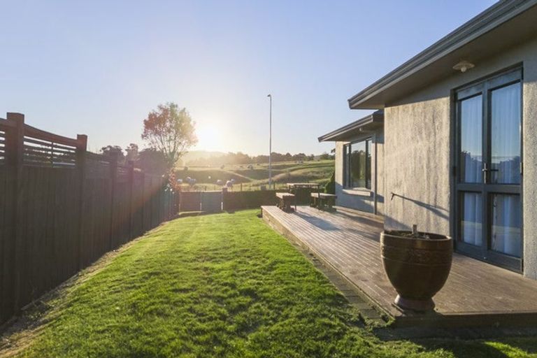 Photo of property in 37 Acacia Bay Road, Nukuhau, Taupo, 3330