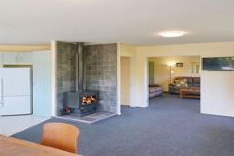 Photo of property in 6 Adelaide Street, Kirwee, Darfield, 7571