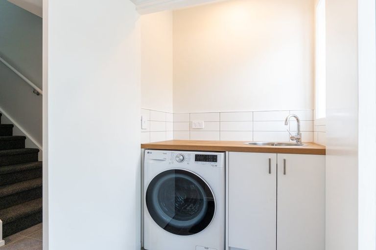 Photo of property in 450 Cambridge Terrace, Naenae, Lower Hutt, 5011