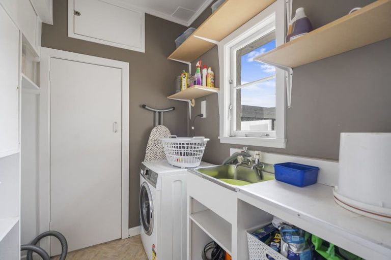 Photo of property in 2 Keays Road, Avenues, Whangarei, 0110