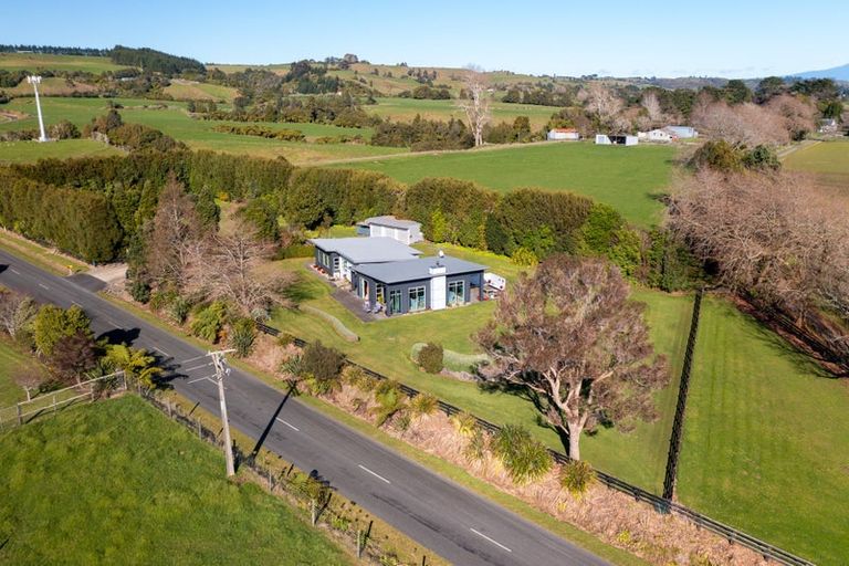 Photo of property in 172 Kaipikari Road Upper, Urenui, 4375
