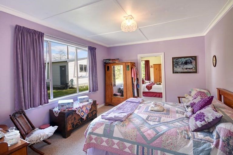 Photo of property in 7 Castle Street, Waihola, Milton, 9073