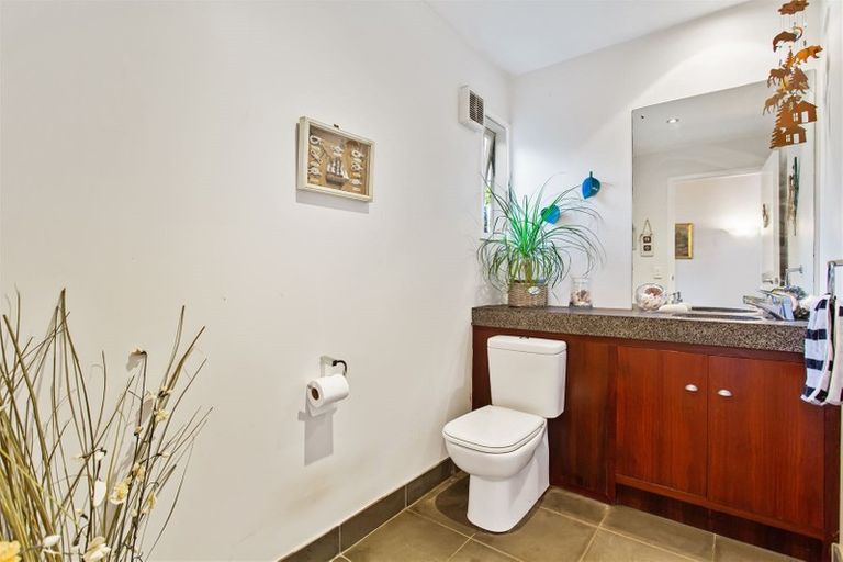 Photo of property in 109 Waller Avenue, Bucklands Beach, Auckland, 2012