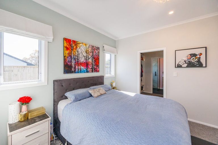 Photo of property in 11a Belvedere Crescent, Takaro, Palmerston North, 4412