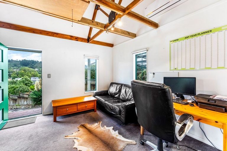 Photo of property in 2/9 Montgomery Street, Stokes Valley, Lower Hutt, 5019