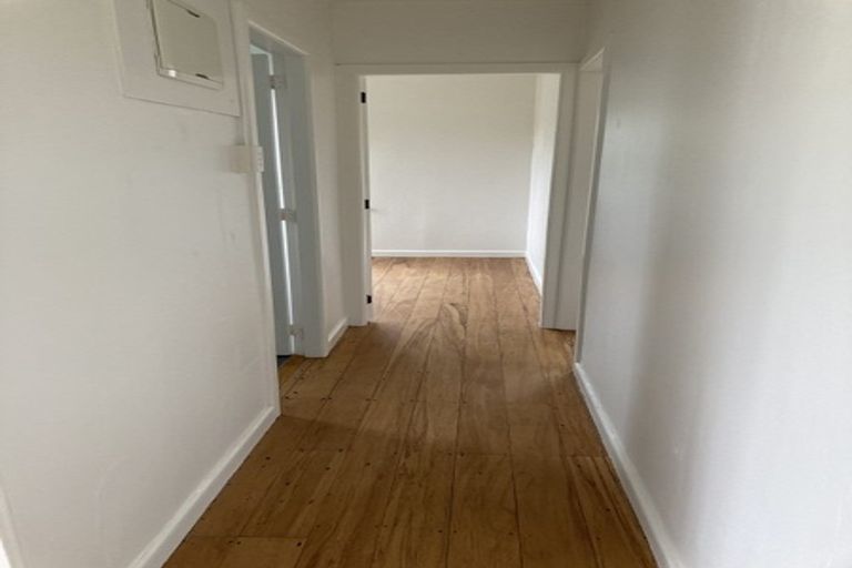 Photo of property in 6 Koromiko Street, New Lynn, Auckland, 0600