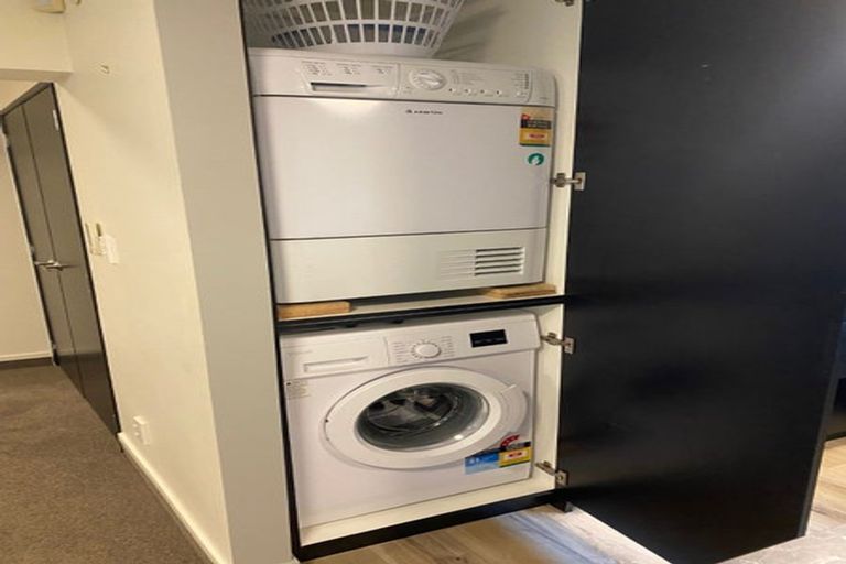 Photo of property in 1/90 Springfield Road, St Albans, Christchurch, 8014