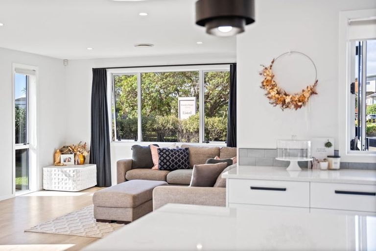 Photo of property in 3 Barbaras Way, Waikanae Beach, Waikanae, 5036