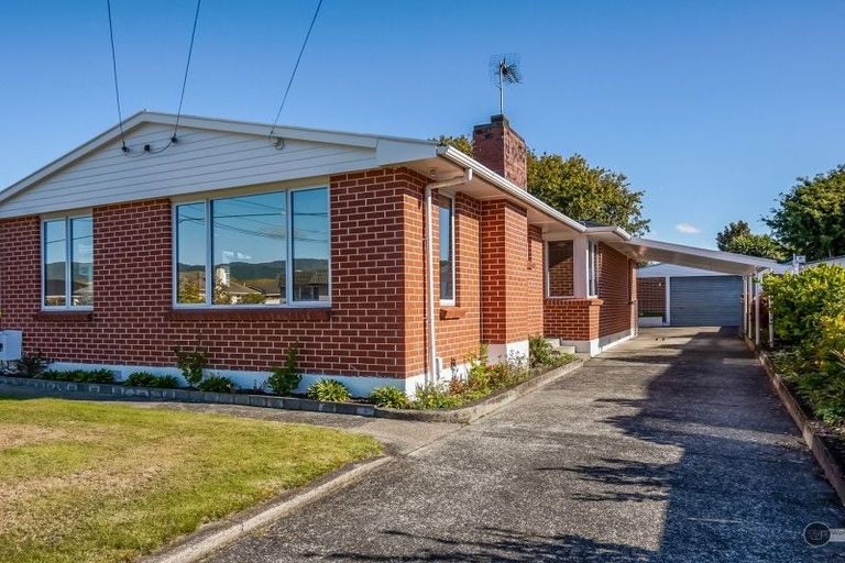 Photo of property in 51 Golders Road, Elderslea, Upper Hutt, 5018