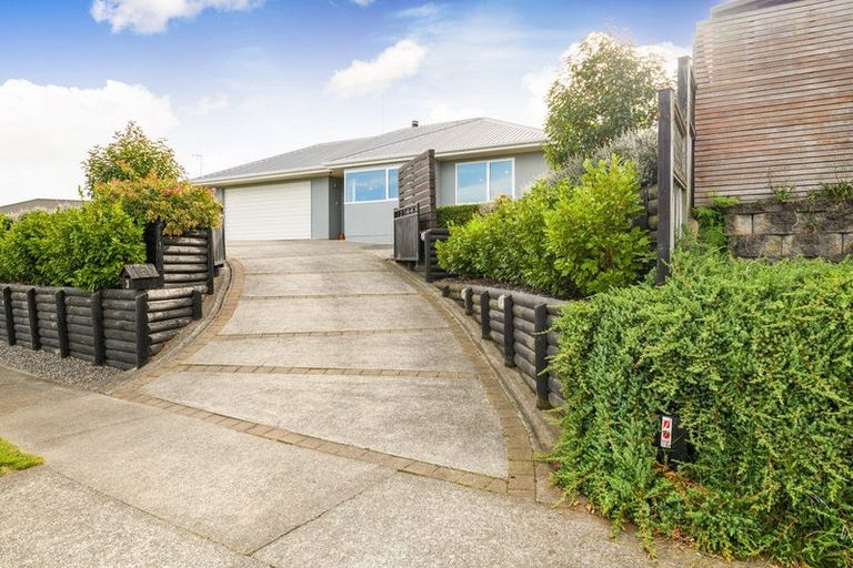 Photo of property in 3 Ursula Drive, Feilding, 4702