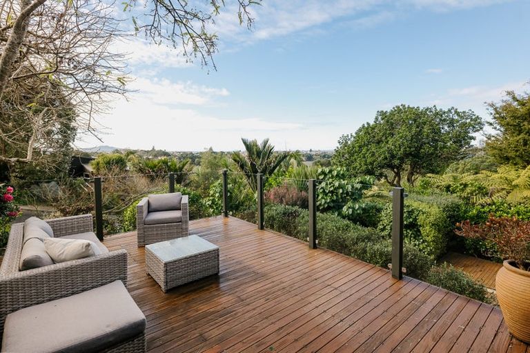 Photo of property in 10 Peregrine Place, Birkenhead, Auckland, 0626