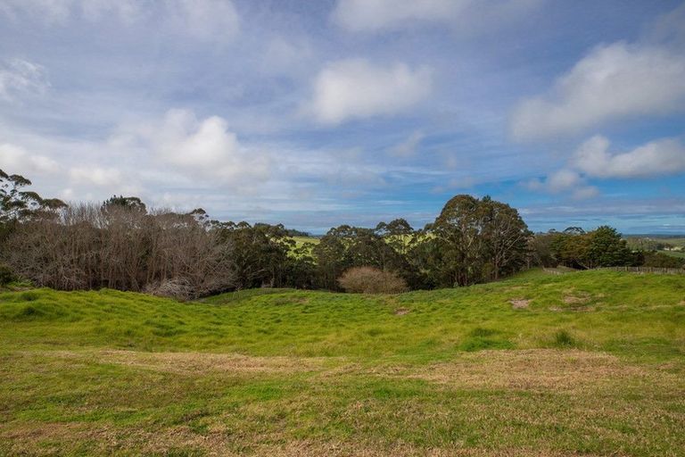 Photo of property in 69 Cemetery Road, Te Arai, Wellsford, 0975