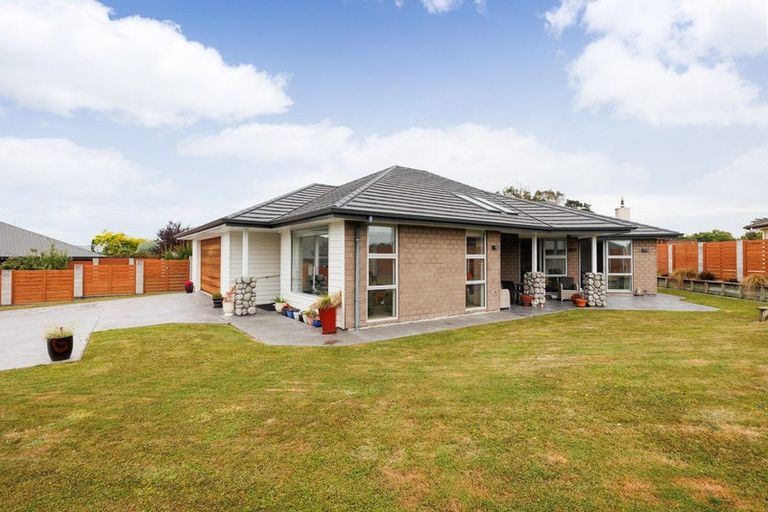 Photo of property in 8 Hanalin Drive, Marton, 4710