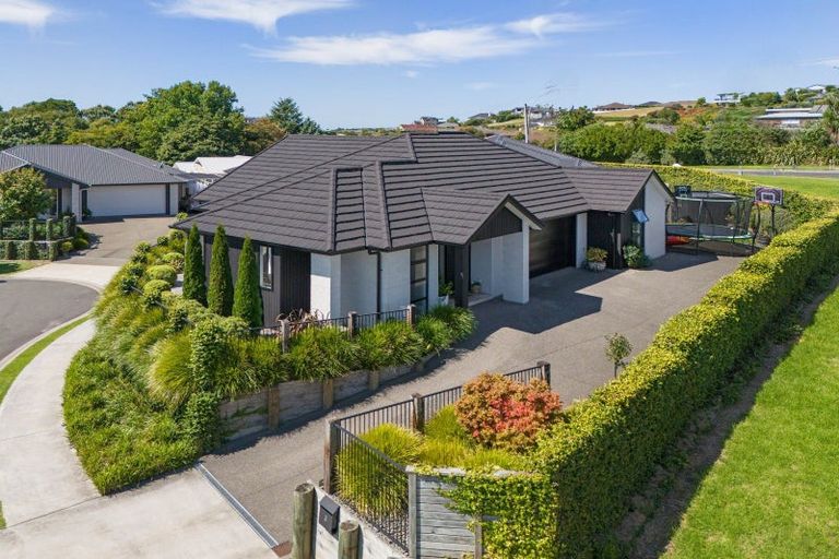 Photo of property in 2 Kingson Court, Omokoroa, 3114