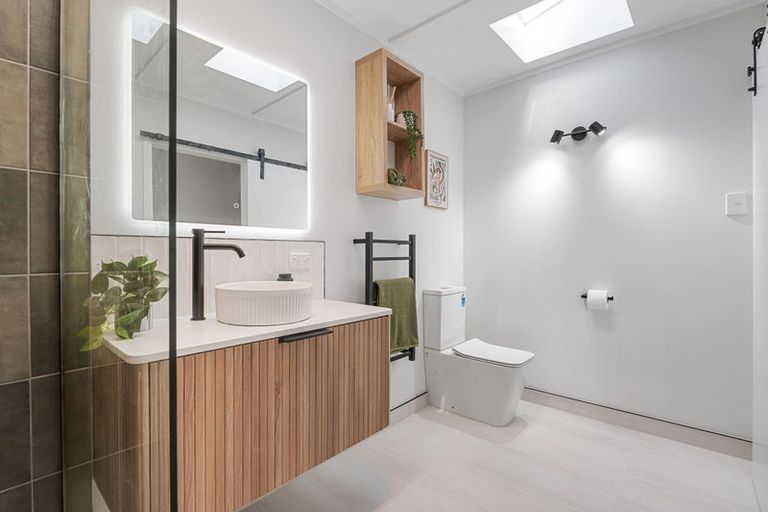 Photo of property in 152 Sandwich Road, St Andrews, Hamilton, 3200