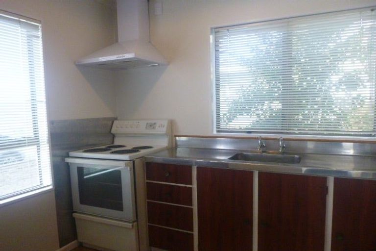 Photo of property in 1/179 Marine Parade, Seatoun, Wellington, 6022