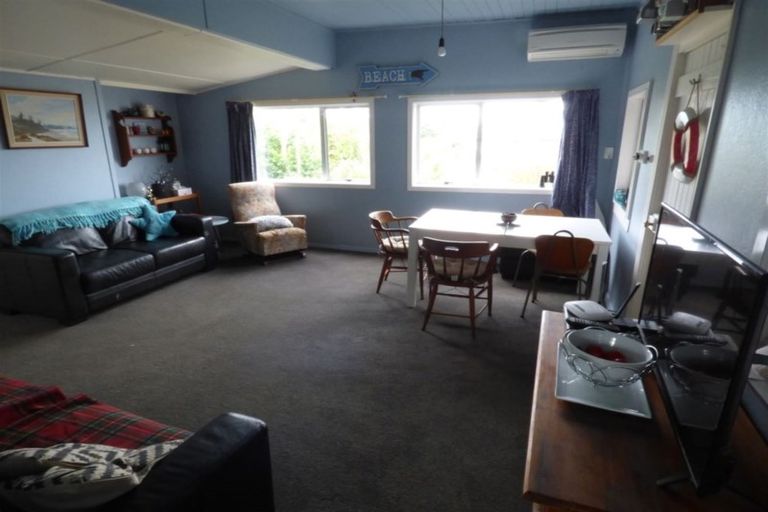 Photo of property in 12 Rata Street, Kaka Point, Balclutha, 9271