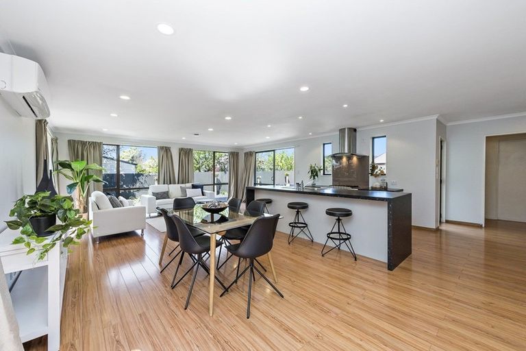 Photo of property in 4 Cicada Place, Hei Hei, Christchurch, 8042