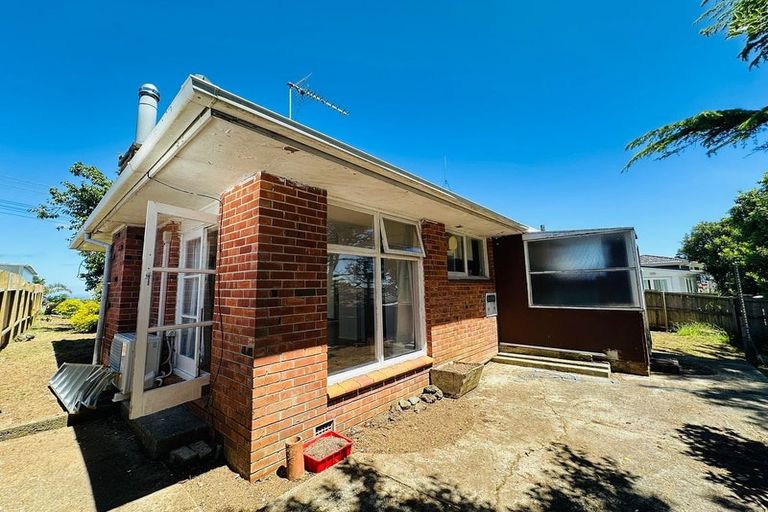 Photo of property in 156 Sunset Road, Unsworth Heights, Auckland, 0632