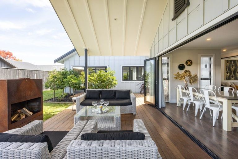 Photo of property in 23 Rich Rise, Havelock North, 4130