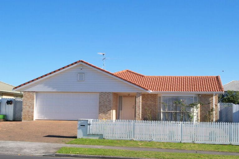 Photo of property in 99 Millhouse Drive, Northpark, Auckland, 2013