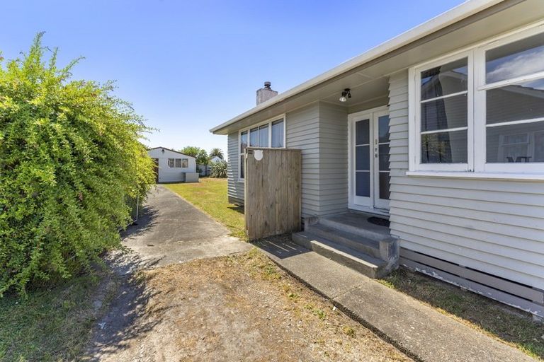 Photo of property in 25 Wilson Crescent, Highbury, Palmerston North, 4412