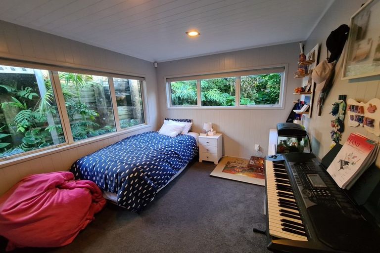 Photo of property in 106 Tukere Drive, Whangamata, 3620