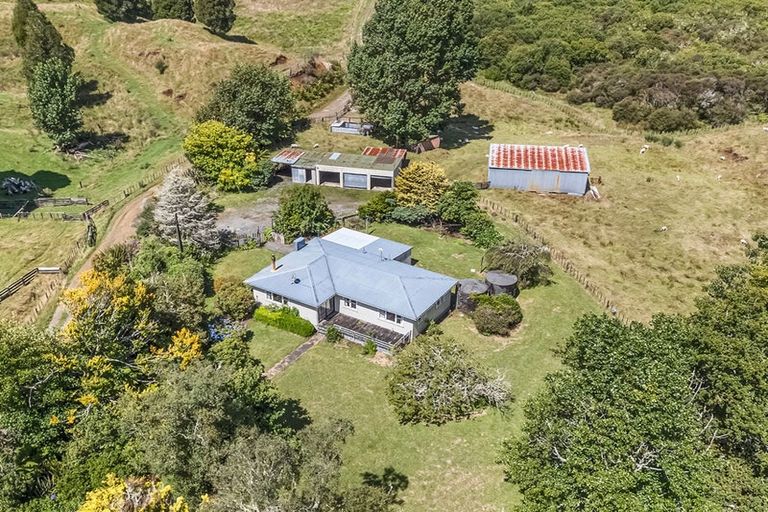 Photo of property in 710 Mangapapa Road, Tangarakau, Stratford, 4397