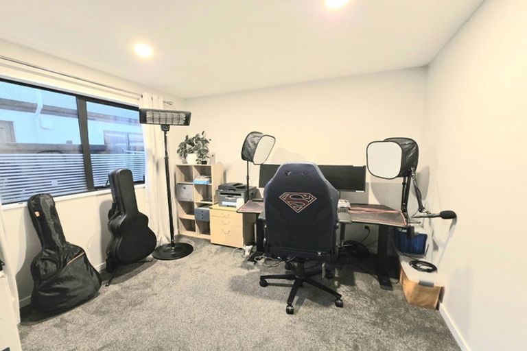 Photo of property in 23 Upham Lane, Rolleston, 7615