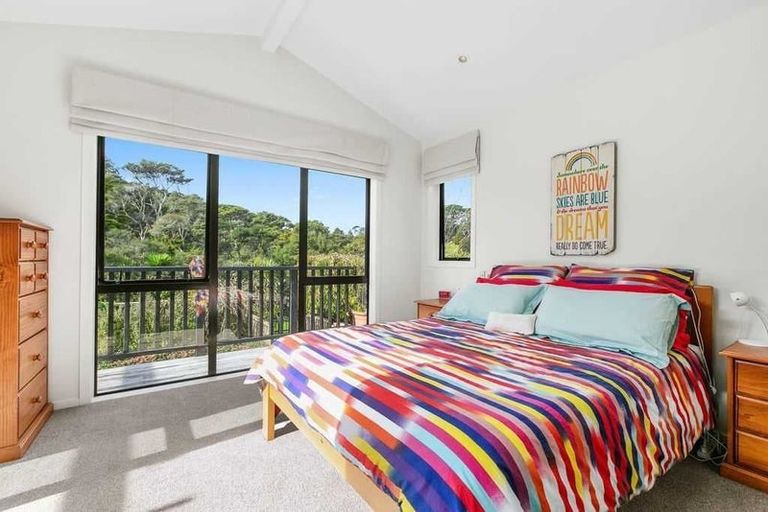 Photo of property in 80 Landing Drive, Albany, Auckland, 0632