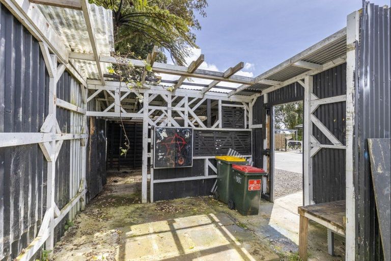 Photo of property in 1402 Devon Road, Brixton, Waitara, 4382