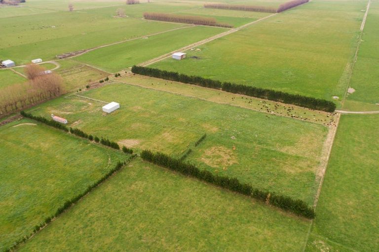 Photo of property in 265 Hoihere Road, Tiakitahuna, Palmerston North, 4477