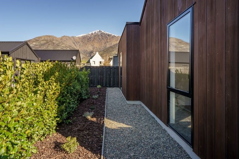 Photo of property in 5 Lorne Street, Lake Hayes, Queenstown, 9304