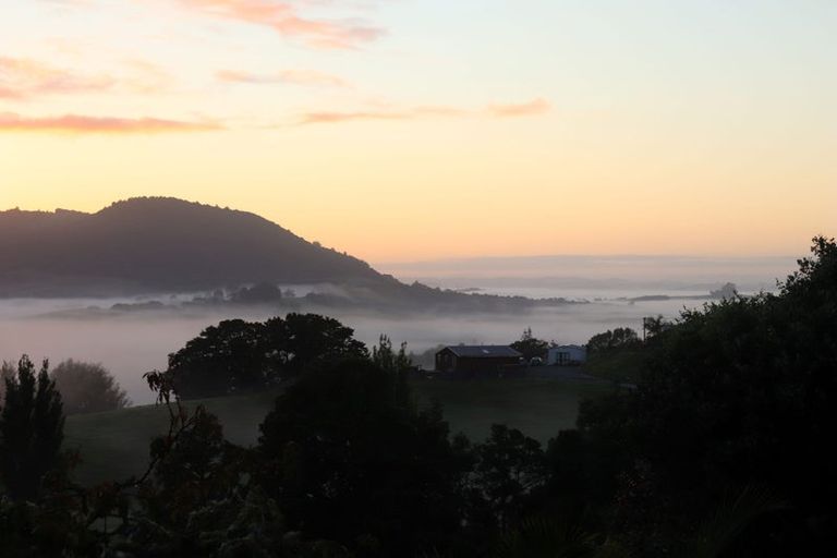 Photo of property in 65 Gorge Road, Maungaturoto, 0520