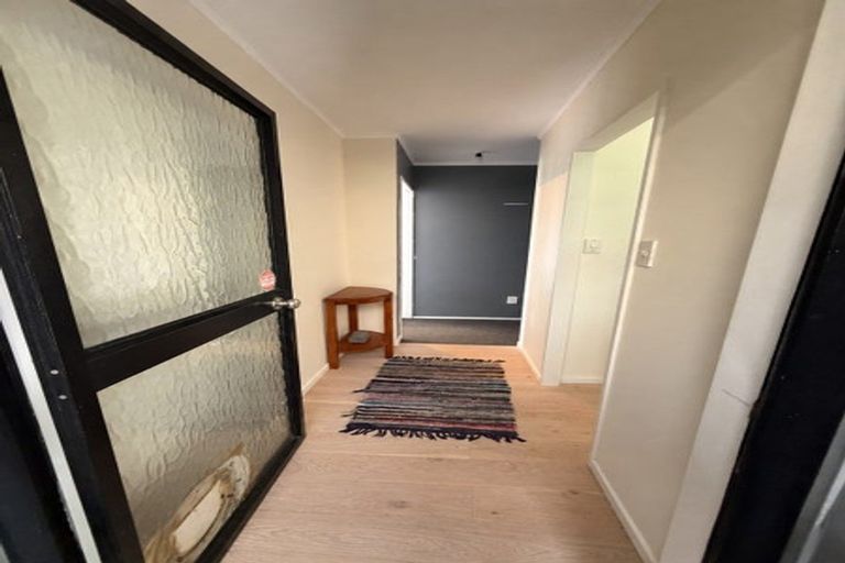 Photo of property in 17 Sutherland Road, Brookfield, Tauranga, 3110