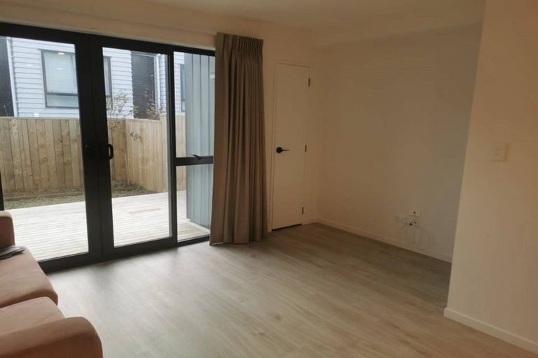 Photo of property in 4/12 Ayr Road, Pakuranga, Auckland, 2010