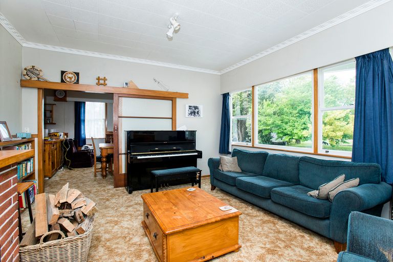 Photo of property in 15 Ioapa Road, Te Karaka, 4022
