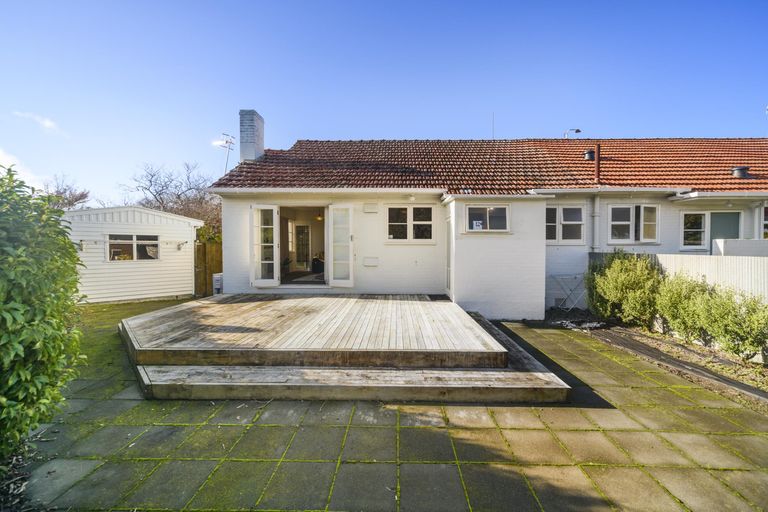 Photo of property in 3 Fairs Road, Milson, Palmerston North, 4414