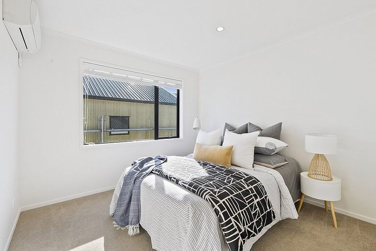 Photo of property in 16 Frank Gill Road, Hobsonville, Auckland, 0616