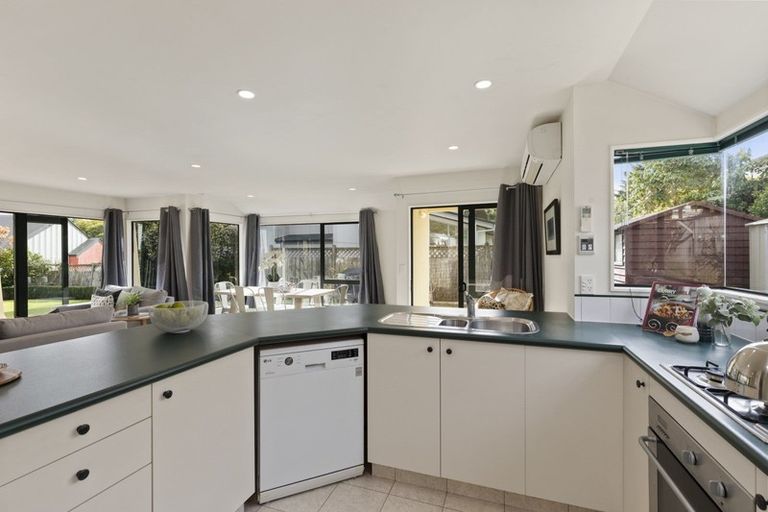 Photo of property in 21b Manuka Street, Stokes Valley, Lower Hutt, 5019